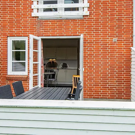 5 Person In Romo Sønderby