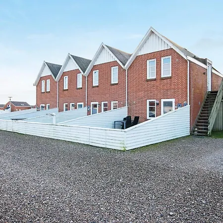 5 Person In Romo Sønderby