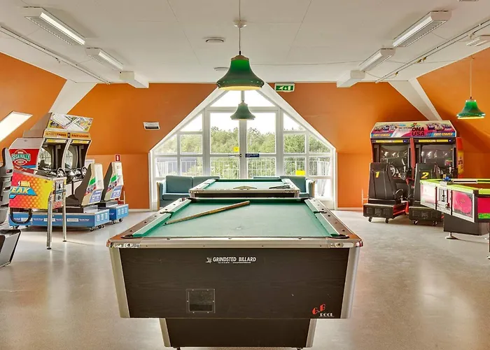 5 Person In Romo Sønderby